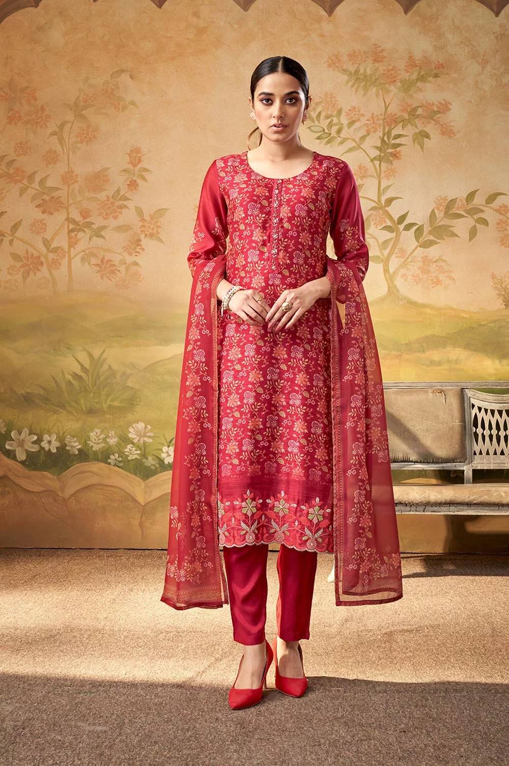 maroon-floral-embroidered-kurta-set-and-dupatta