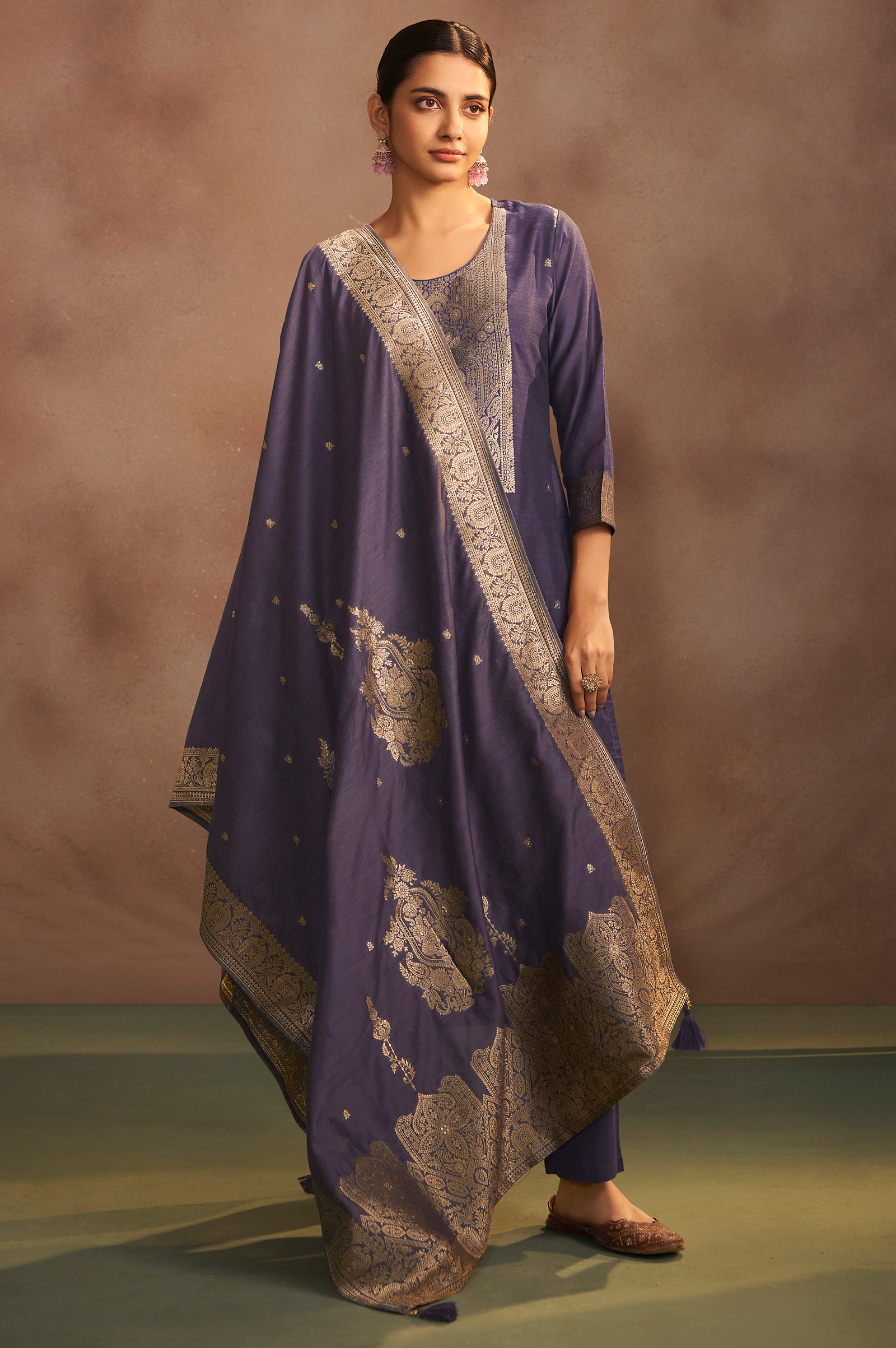 womens-lilac-jacquard-art-silk-flared-kurta-set-with-cotton-bottom-silk-blend-dupatta-3