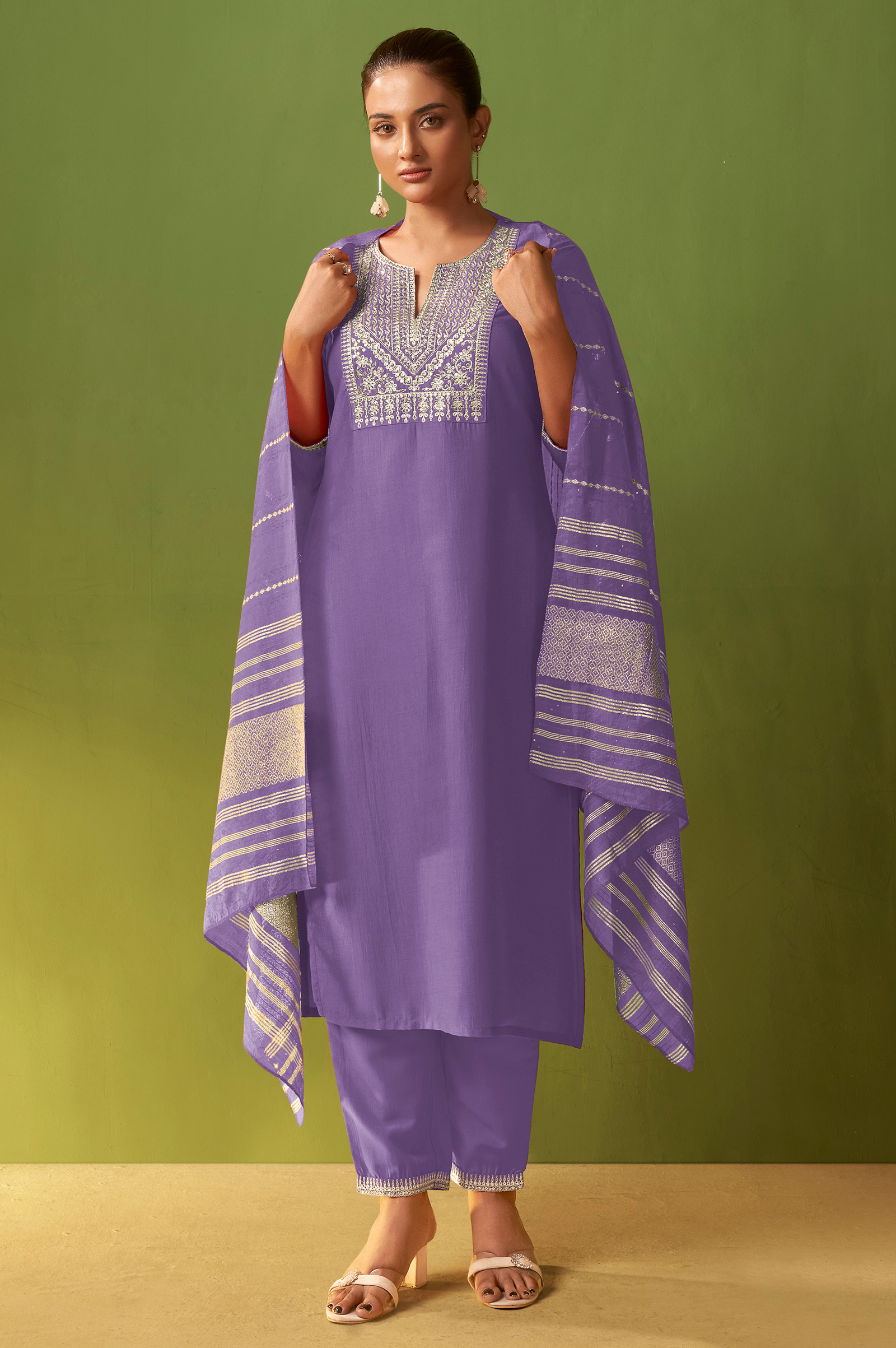purple-chinon-embroidered-kurta-set-with-jacquard-dupatta