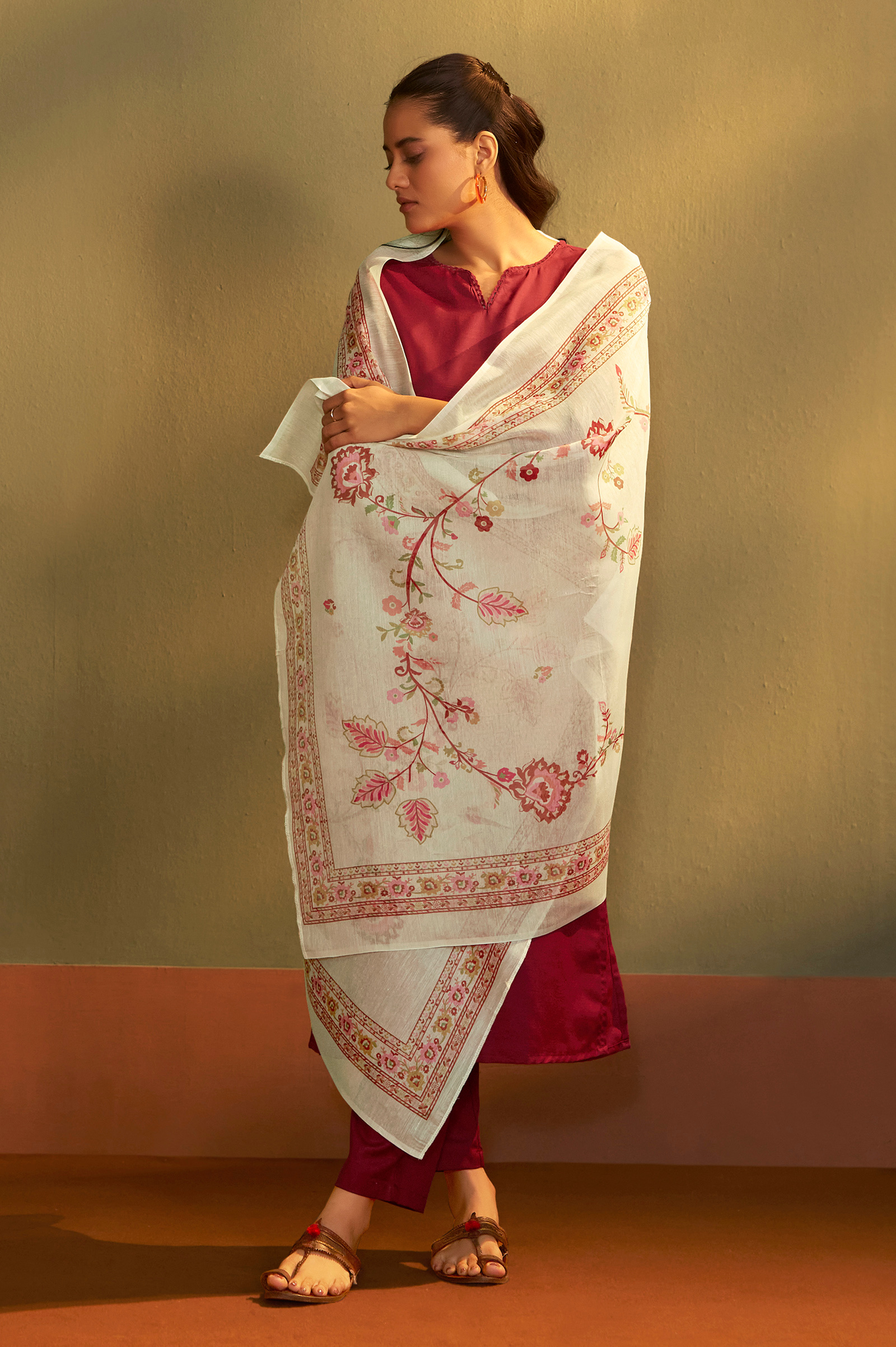 women-rust-cotton-calf-length-kurta-with-pant-cream-chanderi-printed-dupatta