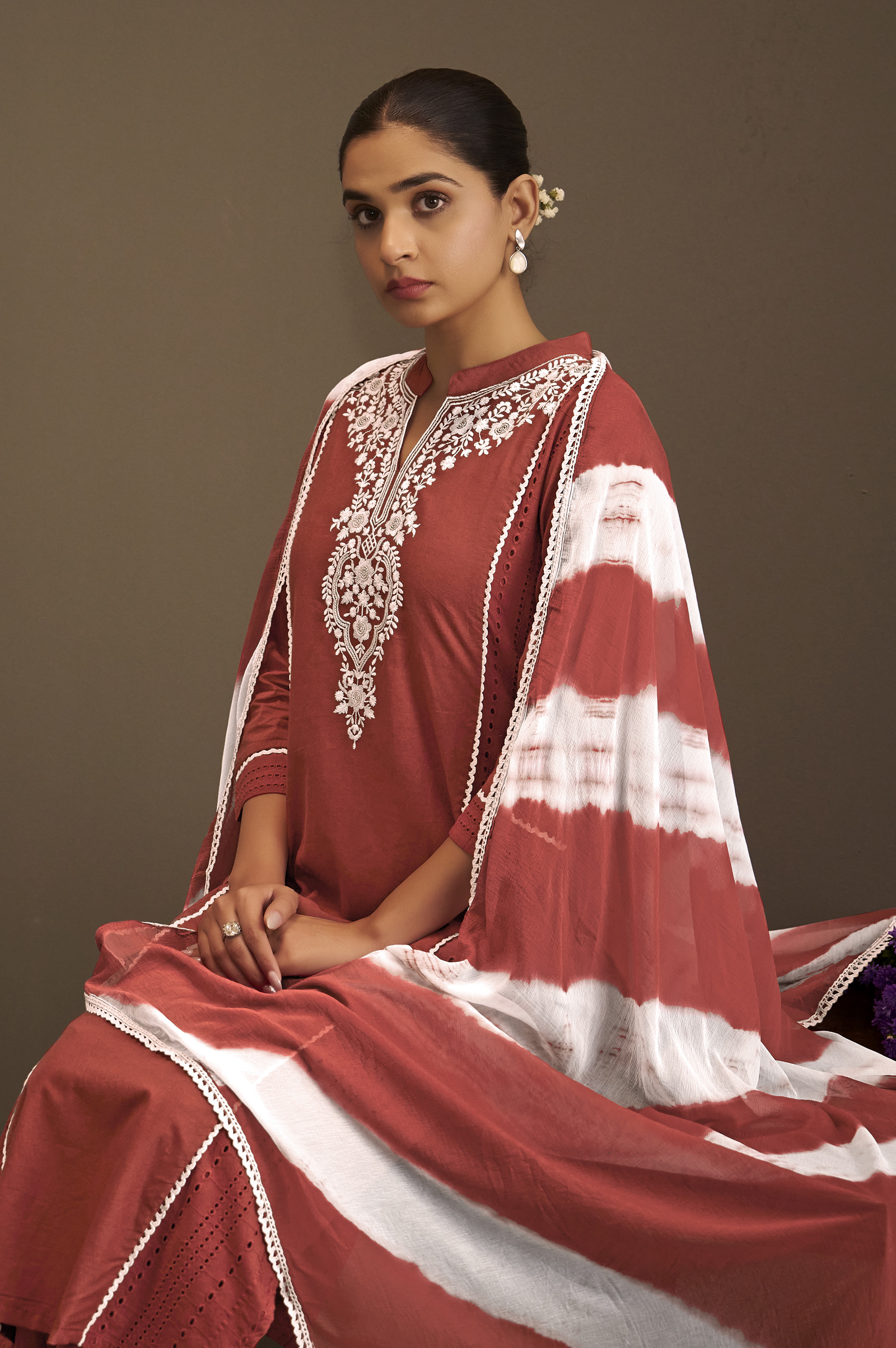 maroon-pure-cotton-schiffli-embroidered-straight-kurta-set-with-cotton-pants-najmin-chiffon-dupatta
