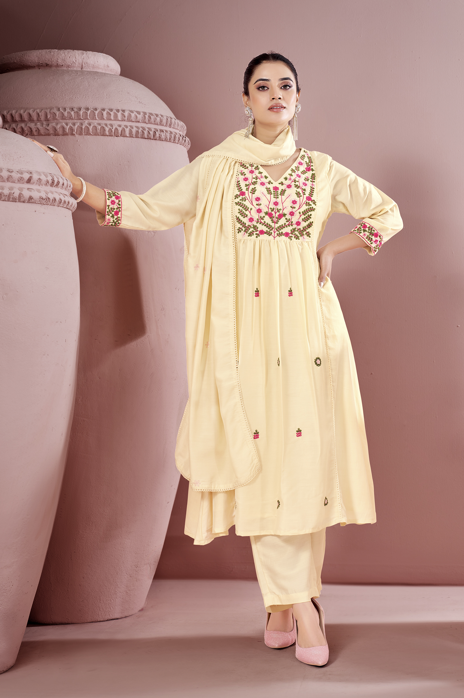 white-pure-cotton-embroidered-kurta-set-with-dupatta