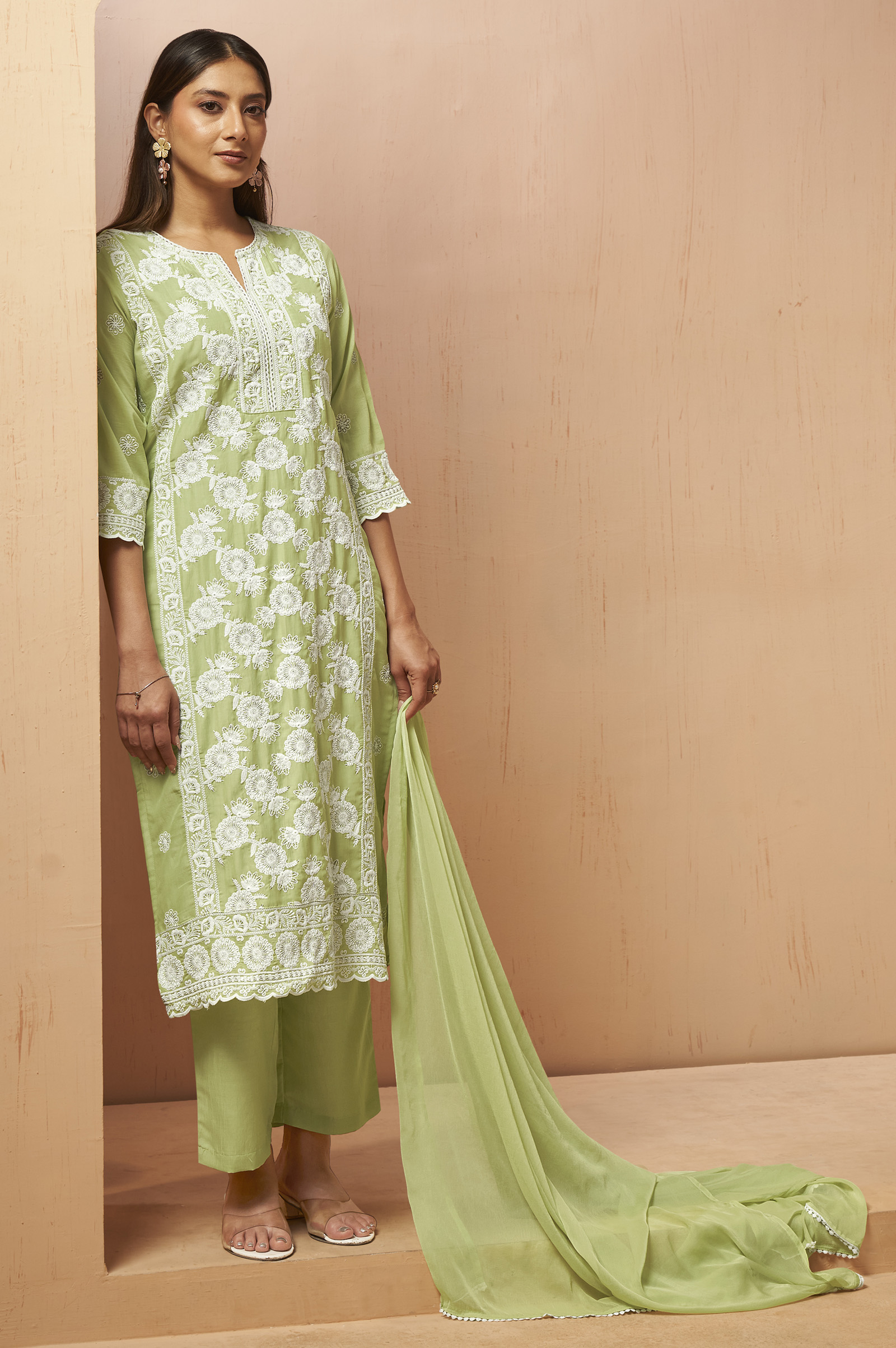 womens-green-schiffli-embroidered-kurta-set