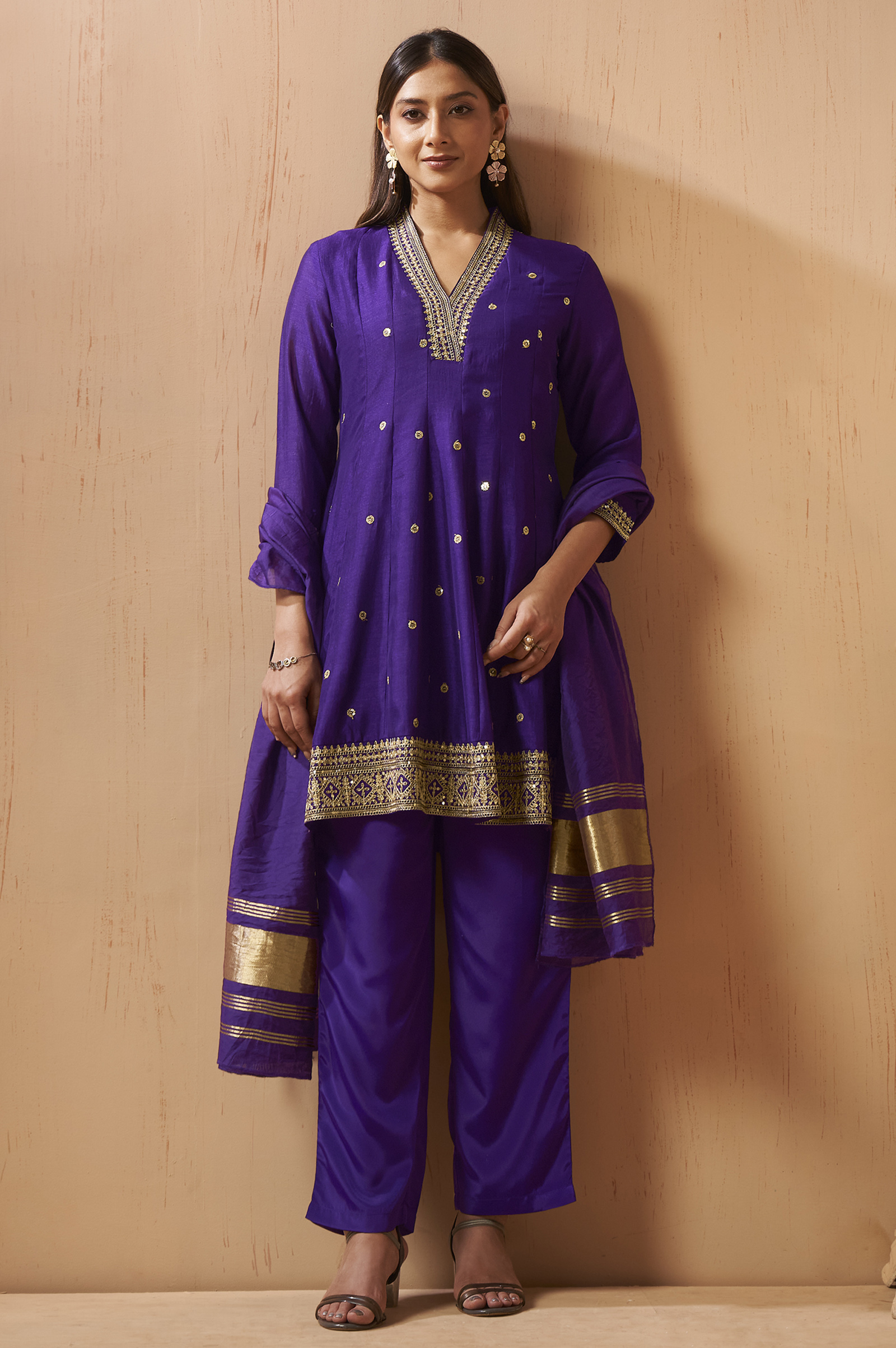 womens-purple-embroidered-vichitra-silk-kurta-set