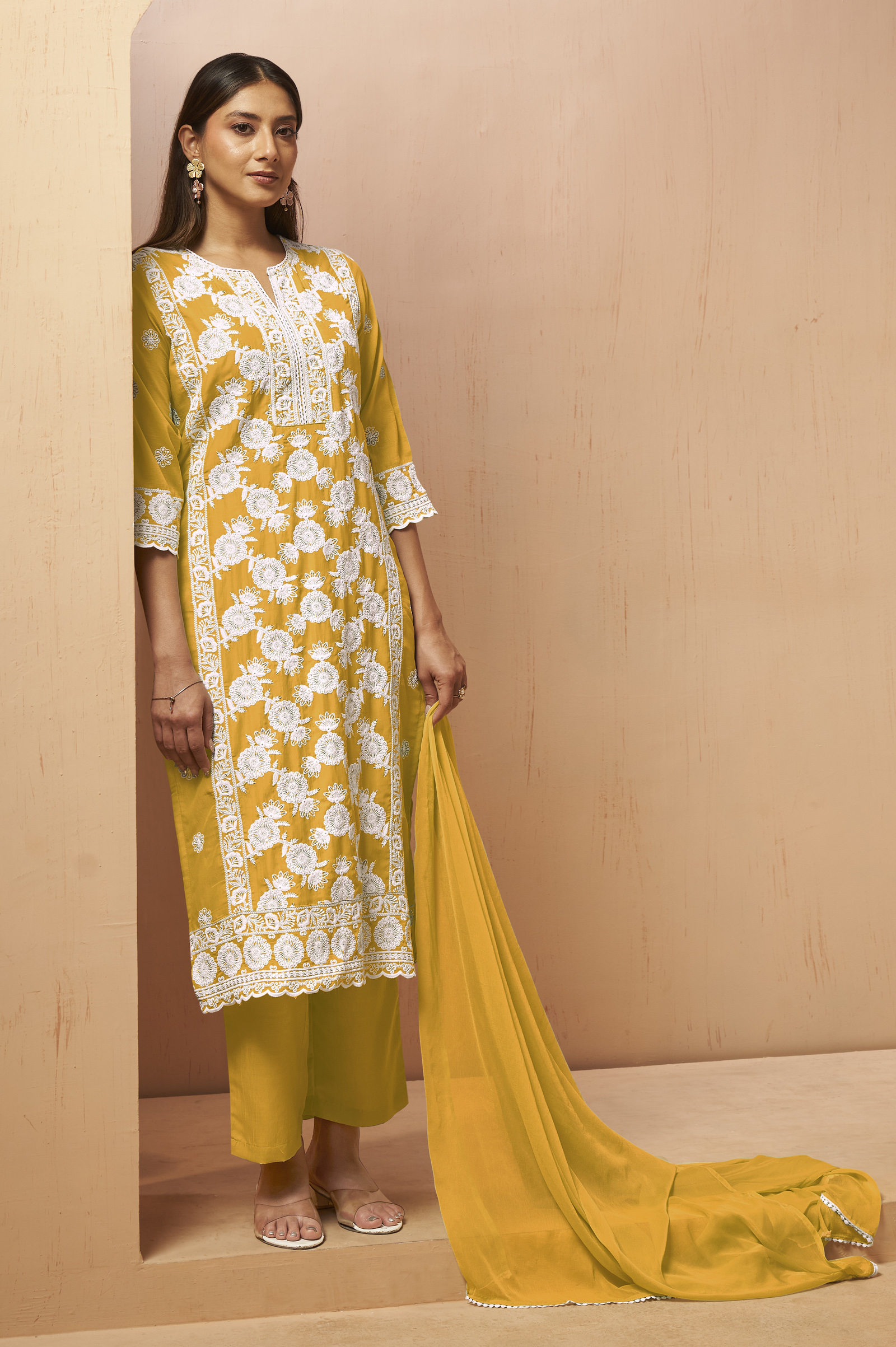 womens-yellow-schiffli-embroidered-kurta-set
