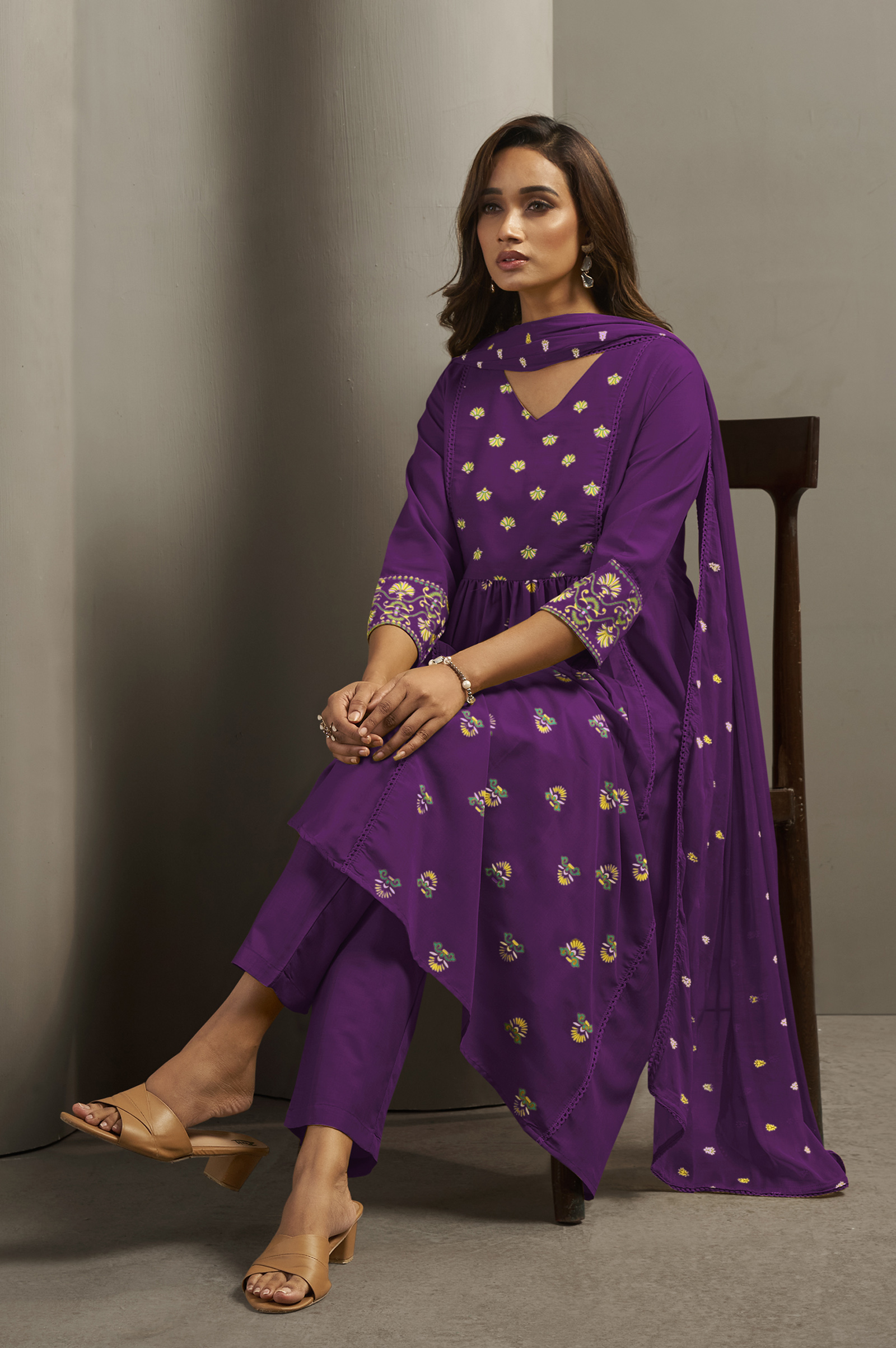 womens-wine-cotton-ethnic-motifs-printed-flared-kurta-set-with-dupatta