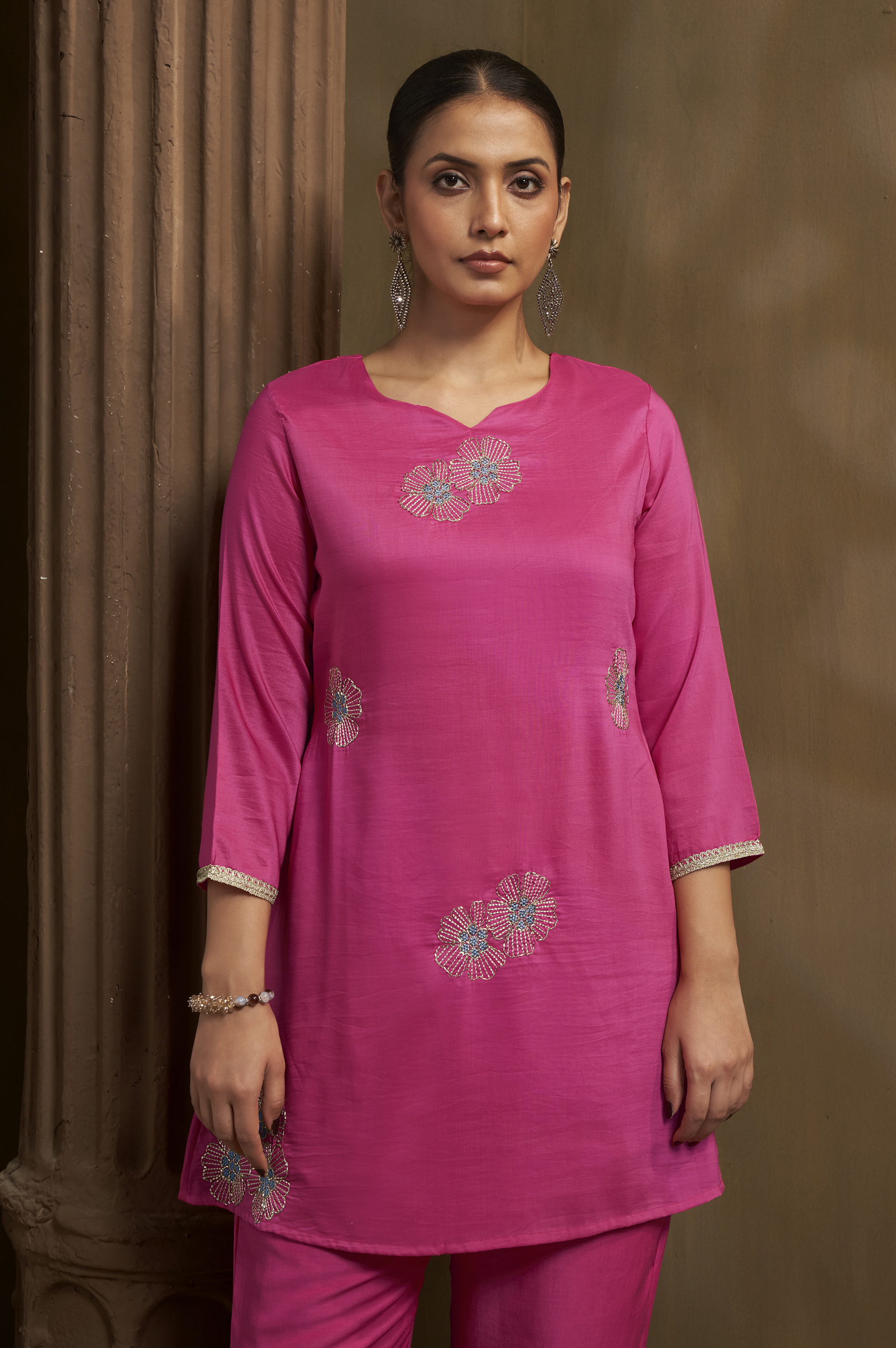 dresoul-women-pink-cotton-blend-embroidered-tunic-pant-co-ord-set